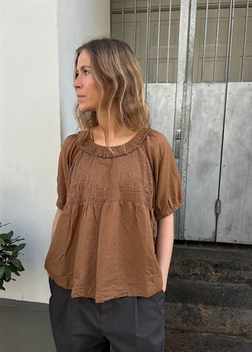 Rabens Saloner Fanny Chestnut